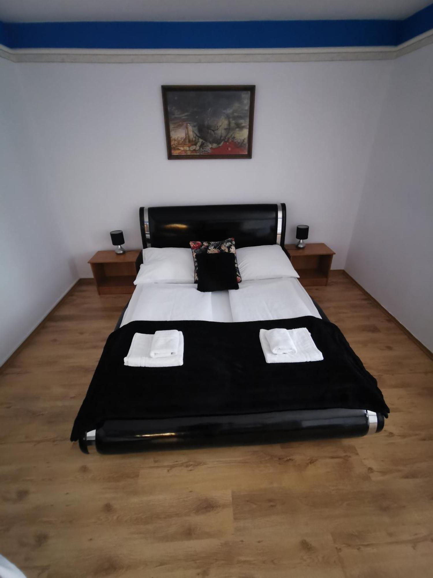 Hotel Diana Nové Mesto nad Váhom Cameră foto